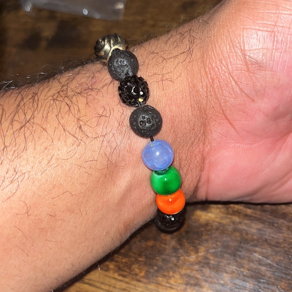 Beaded bracelets - Picture 4 of 4